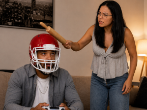 Capacete contra Rolo de Macarrão